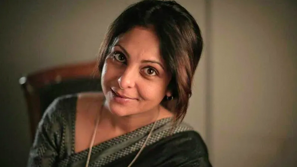 অভিনয় সূত্রেই শেফালির সঙ্গে নয়ের দশকে আলাপ অভিনেতা হর্ষ ছায়ার সঙ্গে। দু’জনেরই অভিনয়ের প্রতি আকর্ষণের কারণে আলাপ প্রেমে রূপান্তরিত হতে সময় নেয়নি।