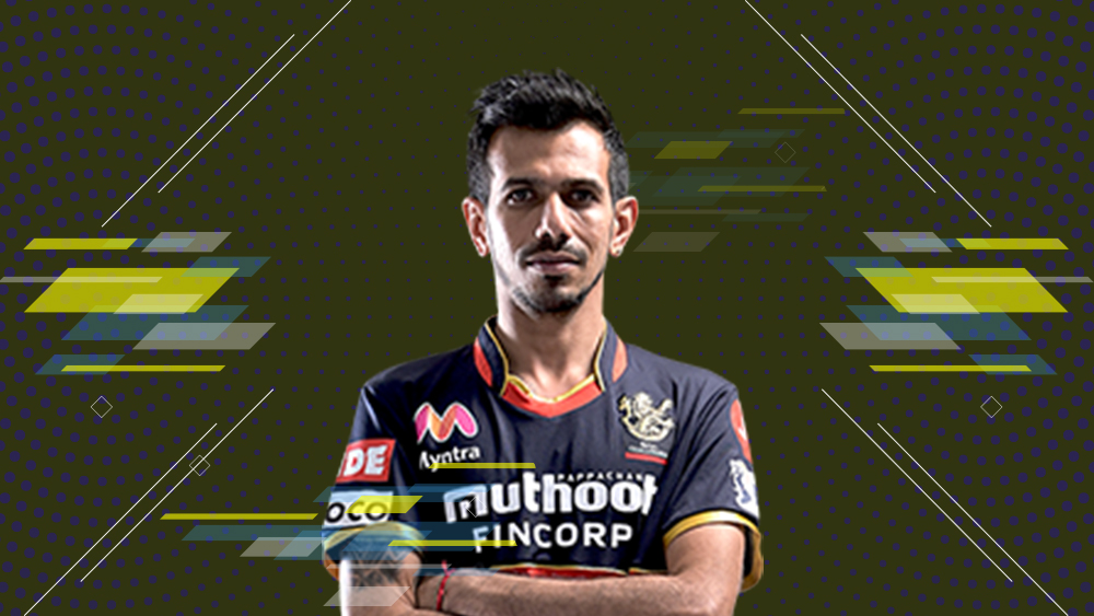 যুজবেন্দ্র চহাল: পেসারদের ভিড়ে তিনি যেন এক ব্যতিক্রমি স্পিনার এ বারের আইপিএলে। ১৫ ম্যাচে ২১ উইকেট নিয়ে এক সময় চলে ছিলেন বেগুনি টুপির লড়াইয়েও। ব্যাঙ্গালোর আরও দুটো ম্যাচ খেলার সুযোগ পেলে তিনিও বেগুনি টুপির লড়াইয়ে থাকতেন তা বলাই বাহুল্য। এই দলে স্পিন বিভাগের দায়িত্ব তাঁর কাঁধেই।