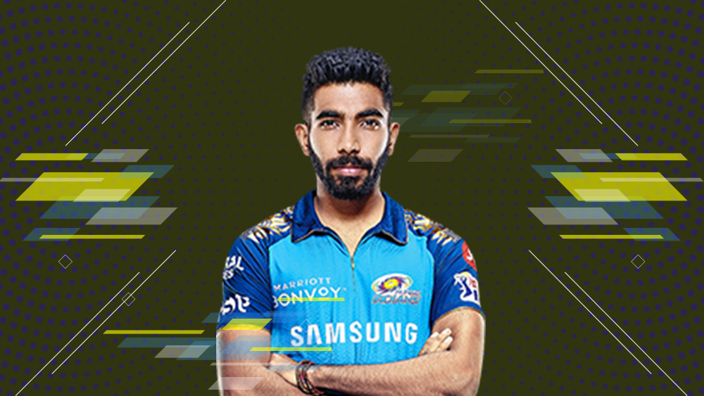 যশপ্রীত বুমরা: ফাইনাল অবধি বেগুনি টুপির লড়াইয়ে ছিলেন বুমরা। তিনি শেষ করলেন ১৫ ম্যাচে ২৭ উইকেট নিয়ে। শুধু উইকেট নেওয়া নয়, ডেথ ওভারে কৃপণ বোলিংও বিপক্ষের মাথা ব্যথার কারণ হয়ে দাঁড়ায় বার বার। এই দলের সেরা বোলার তিনিই।