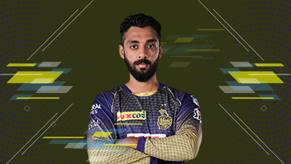 বরুণ চক্রবর্তী: ভারতীয়দের সেরা একাদশে কলকাতার এক মাত্র সদস্য। এ বারে তাঁর যা পারফর্মান্স সেরাদের এই দলে তিনি জায়গা করে নিতেই পারেন। ১৩ ম্যাচে ১৭ উইকেট নিয়ে ভারতীয় দলেও সুযোগ পেয়ে গিয়েছিলেন তিনি। চোটের জন্য শেষ মুহূর্তে বাদ পড়তে হল তাঁকে।