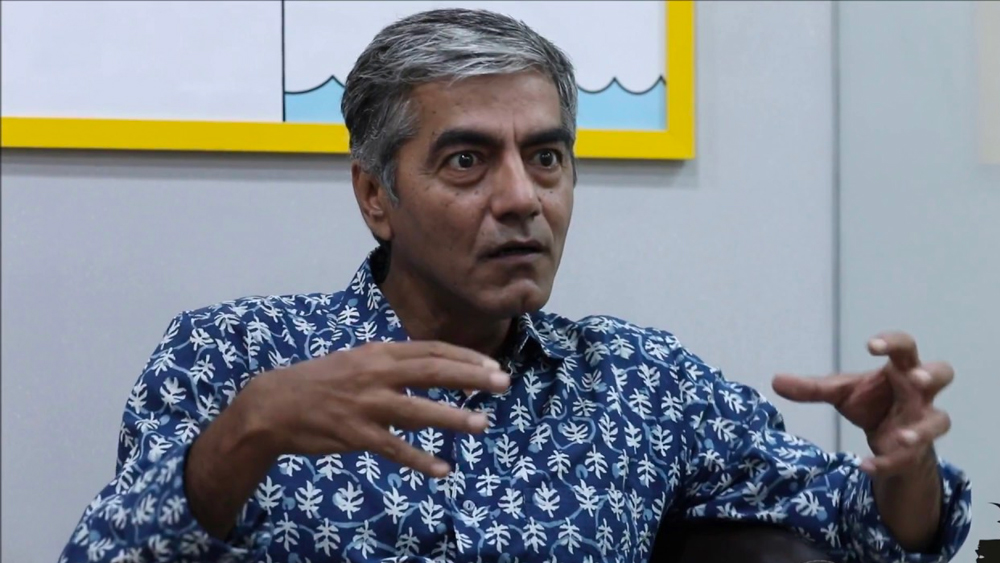 বলিউডের পাশাপাশি আন্তর্জাতিক মহলেও আত্মপ্রকাশ করেন আসিফ। অভিনয় করেন ব্রিটিশ-ফরাসি-জার্মান উদ্যোগে নির্মিত ছবি ‘কুইকস্যান্ড’-এ।