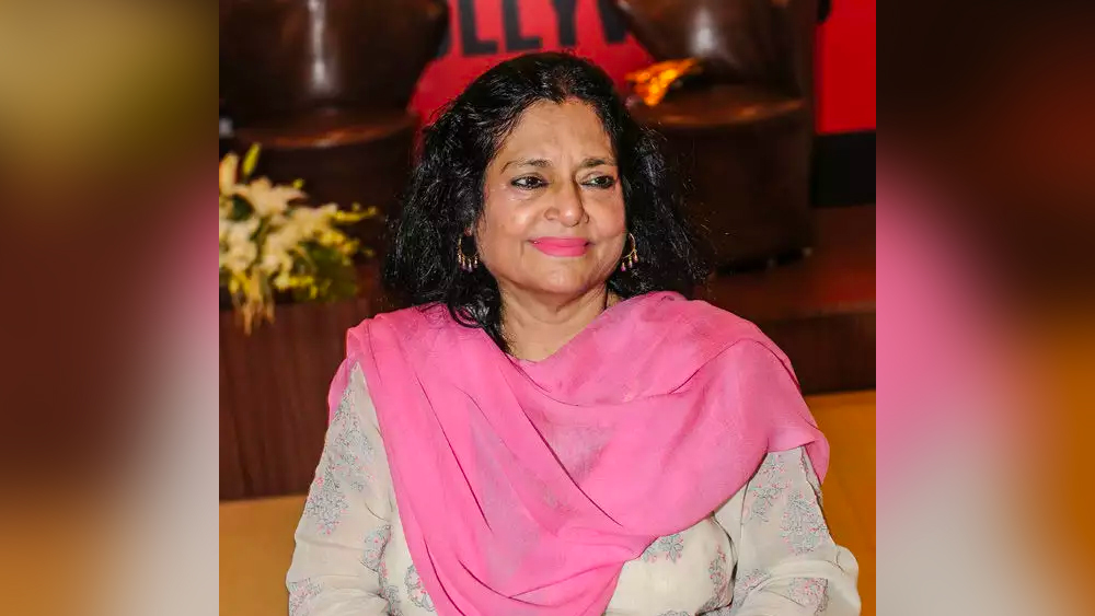 কয়েক মাস পর অসুস্থ হয়ে পড়ায় শাহলাকে ফের মুম্বই ফিরিয়ে আনতে হয়। সে সময়ে শাহলাকে দ্রুত সুস্থ হয়ে উঠতে সাহায্য করেন আমজাদ। পড়াশোনাতেও সাহায্য করতেন। শাহলার বাড়ি গিয়ে তাঁকে টিউশন দিতেন।