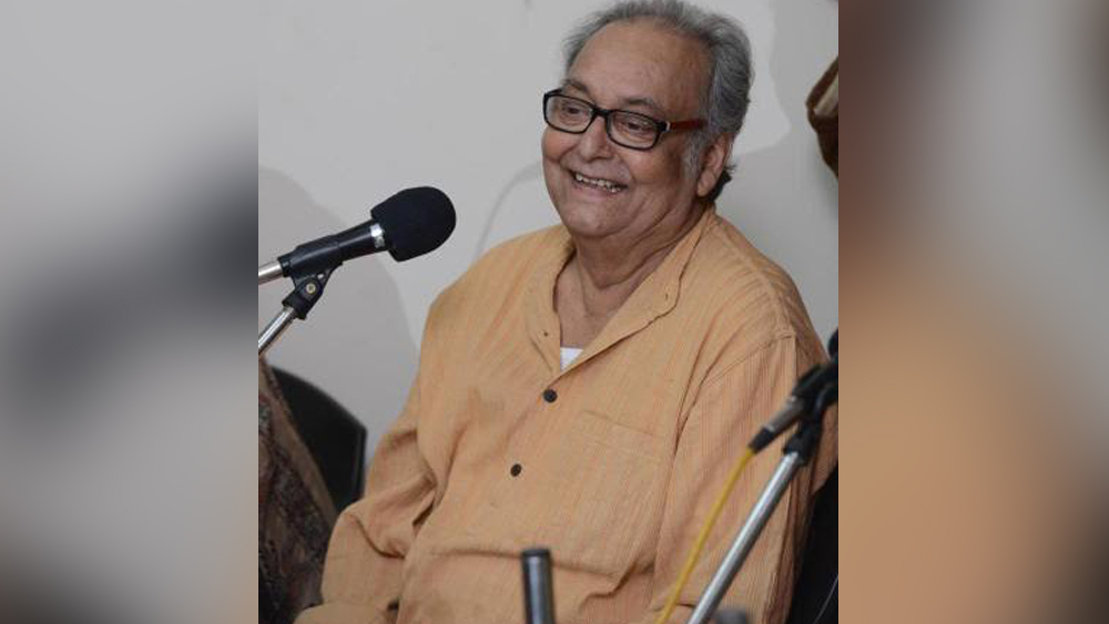 মুম্বইয়ে কাজ করার অভিলাষ কোনওদিনই ছিল না। তবে খুব সামান্য হলেও বলিউডে তিনি কাজ করেছেন। ১৯৮৬ রবীন্দ্রনাথ ঠাকুরের ‘দেনাপাওনা’ অবলম্বনে টেলিফিল্ম ‘নিরূপমা’-য় রামসু্ন্দর মিত্রের ভূমিকায় অভিনয় করেছিলেন তিনি। ২০০২-এ যোগেন চট্টোপাধ্যায়ের পরিচালনায় ‘হিন্দুস্তানি সিপাহি’ ছবিতেও ছিলেন তিনি। রবীন্দ্রনাথ ঠাকুরের ‘স্ত্রীর পত্র’ অনুসরণে ‘স্ত্রী কা পত্র’ পরিচালনা করেছিলেন তিনি।