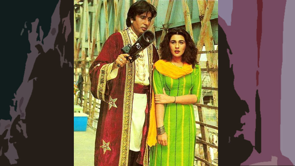 মূলত ড্যানির সঙ্গেই নাকি কথা বলছিলেন অমৃতা। এক সময় ড্যানি এবং অমৃতা দু’জনে মঞ্চে নাচতে চলে যান। এ সবই দাঁড়িয়ে দেখছিলেন অমিতাভ।