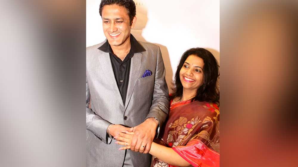 সেই চেষ্টায় পাশে পেলেন কুম্বলেকেও। তিনি কোনও দিন তাঁকে ছেড়ে যাবেন না, চেতনাকে বুঝিয়েছিলেন কুম্বলে। ফিরিয়ে এনেছিলেন সম্পর্ক এবং প্রেমের উপরে তাঁর হারিয়ে যাওয়া আস্থা।