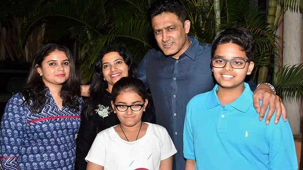 এর পর দীর্ঘ আইনি লড়াই পেরিয়ে মেয়ে আরুণির কাস্টডি পান কুম্বলে দম্পতি। আরুণি এখন ব্যবহার করেন ‘কুম্বলে’ পদবিই। পরবর্তীতে অনিল এবং চেতনার আরও দু’টি সন্তান হয়েছে। ছেলে মায়স এবং মেয়ে স্বস্তি। ৩ সন্তানকে নিয়ে অনিল এবং চেতনার ভরপুর সংসার।