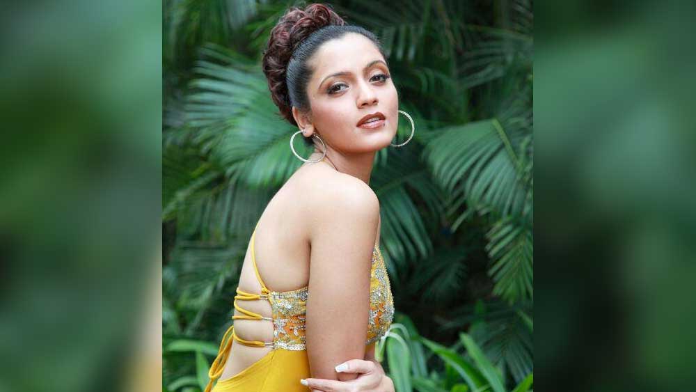 ১৯৯৯ থেকে ২০১৩ অবধি বেশ কিছু তামিল, তেলুগু, হিন্দি এবং পঞ্জাবি ছবিতে অভিনয় করেন জিবিধা। কিন্তু একটা সময়ের পর সেখানেও কাজের সুযোগ বন্ধ হয়ে যায়।