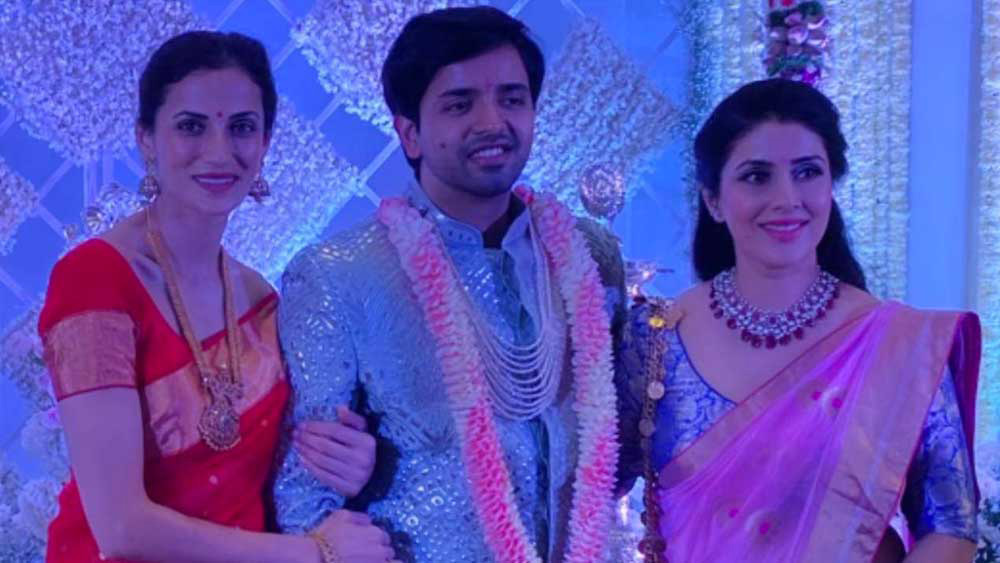 ২০১৯ সালে ডিজাইনার শিল্পা রেড্ডির সঙ্গে সাতপাকে বাঁধা পড়েন কীর্তির ভাই প্রীতম। ঘটনাচক্রে শিল্পা খুবই ঘনিষ্ঠ আক্কিনেনি পরিবারের সঙ্গে। সেই সূত্রে বিয়েতে আমন্ত্রিত অতিথিদের মধ্যে ছিলেন সুমন্তও।