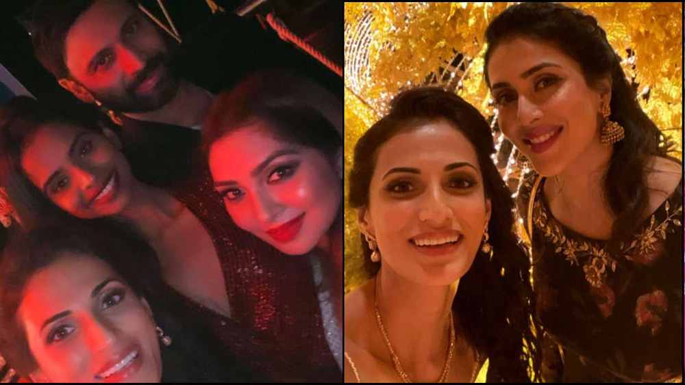 দীর্ঘ দিন পরে ওই বিয়ের আসরে একইসঙ্গে ফ্রেমবন্দি হন সুমন্ত ও কীর্তি। তাঁদের সেলফিও ইনস্টাগ্রামে শেয়ার করেছিলেন কীর্তি।