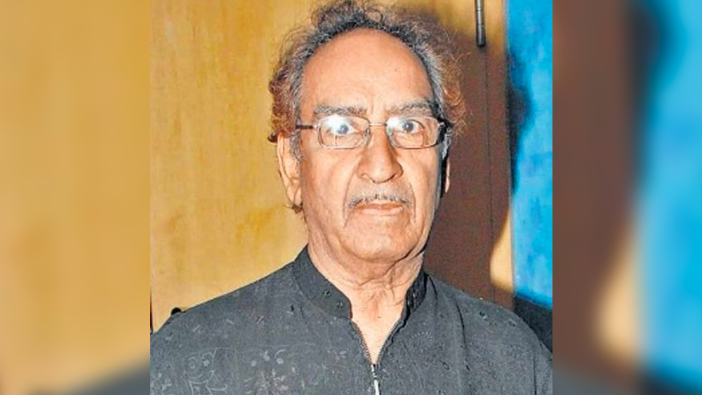 সেই স্বপ্ন নিয়েই মাত্র ১৪ বছর বয়সে বাড়ি থেকে পালিয়ে এলেন। অমৃতসর থেকে ট্রেন ধরে সোজা মুম্বই। পকেটে ছিল মাত্র ৪ টাকা।