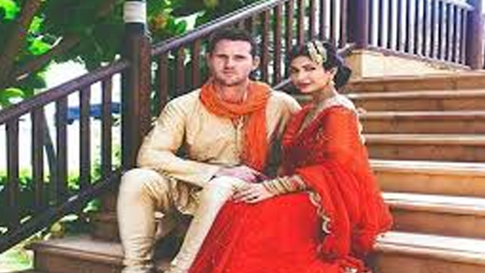 ফ্যাশন দুনিয়ার পাশাপাশি মাশুমের আরও একটি পরিচয় আছে। তিনি পর্বতারোহী। ভালবাসেন বেড়াতেও। দিদির সঙ্গে তিনি একটি ইভেন্ট ম্যানেজমেন্ট সংস্থাও পরিচালনা করেন।