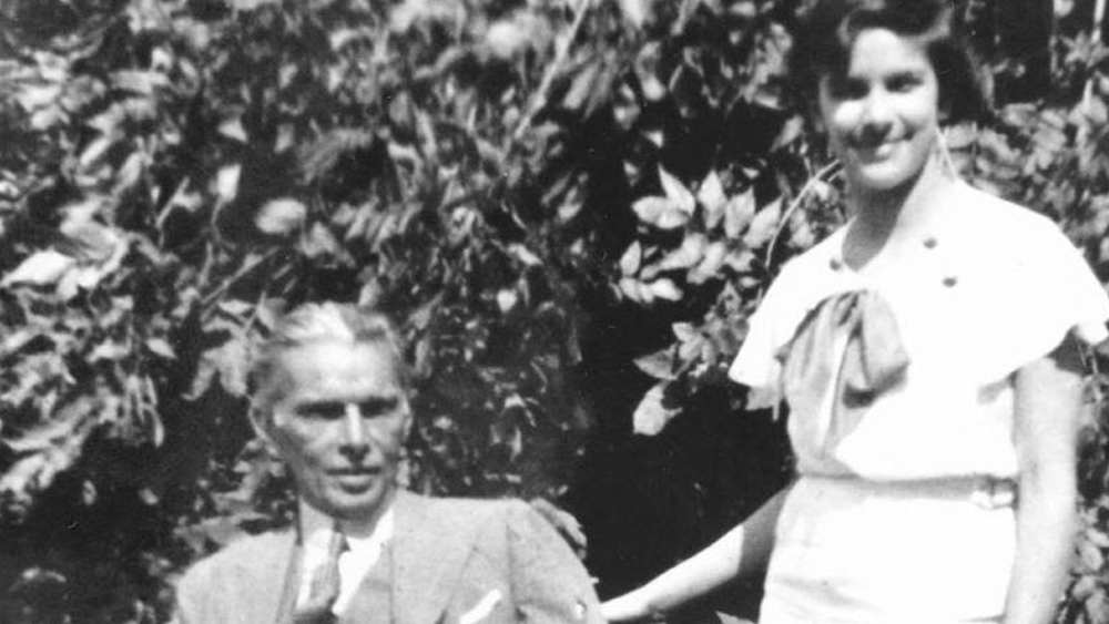 দিনার মৃত্যুর পরে তাঁর ডায়রির পাতা থেকে জানা গিয়েছে, বাবার সঙ্গে তাঁর সম্পর্ক শেষ দিকে সহজ হয়ে গিয়েছিল অনেকটাই। দু’জনের শেষ দেখা হয়েছিল ১৯৪৬ সালে, আজকের মুম্বই, তখনকার বম্বে শহরে। ১৯৪৭ সালে দেশভাগে পরে জিন্নাও বরাবরের জন্য বম্বে ছেড়ে চলে যান পাকিস্তানে।