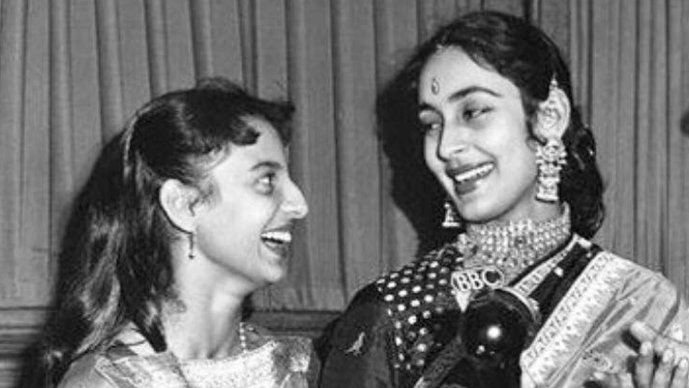 একমাত্র মেয়েকে নায়িকা হিসেবে দেখতে চেয়েছিলেন রত্তনবাঈ। তাঁর সেই ইচ্ছে পূর্ণও হয়েছিল। পরে শোভনার মেয়ে তথা রত্তনবাঈয়ের নাতনি নূতন এবং তনুজাও অভিনয়কে পেশা হিসেবে গ্রহণ করেন। শোভনার বাকি দুই সন্তান চতুরা এবং জয়দীপ কোনওদিন অভিনয় জগতে পা রাখেননি।