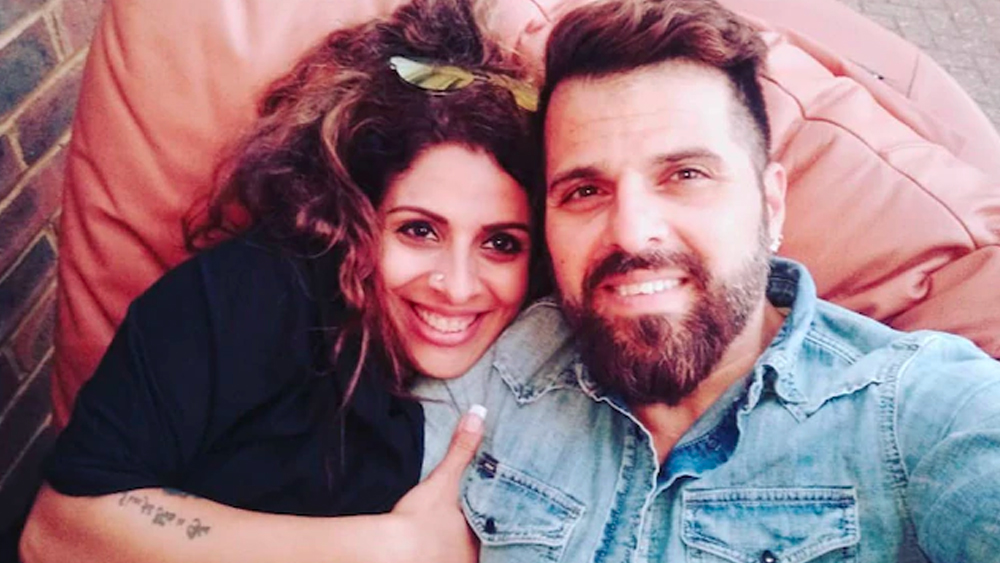 তনাজের দ্বিতীয় দাম্পত্যের টানাপড়েন নিয়ে অনেক কথা শোনা গিয়েছিল। কিন্তু সে সব অভিযোগ উড়িয়ে দিয়েছেন ব্যস্ত অভিনেত্রী। বরং জানিয়েছেন, দ্বিতীয় বিয়ে তাঁর মধ্যে অনেক পরিবর্তন এনেছে। আগে তিনি রুক্ষ ছিলেন। এখন অনেক পরিণত এবং আবেগপ্রবণ।