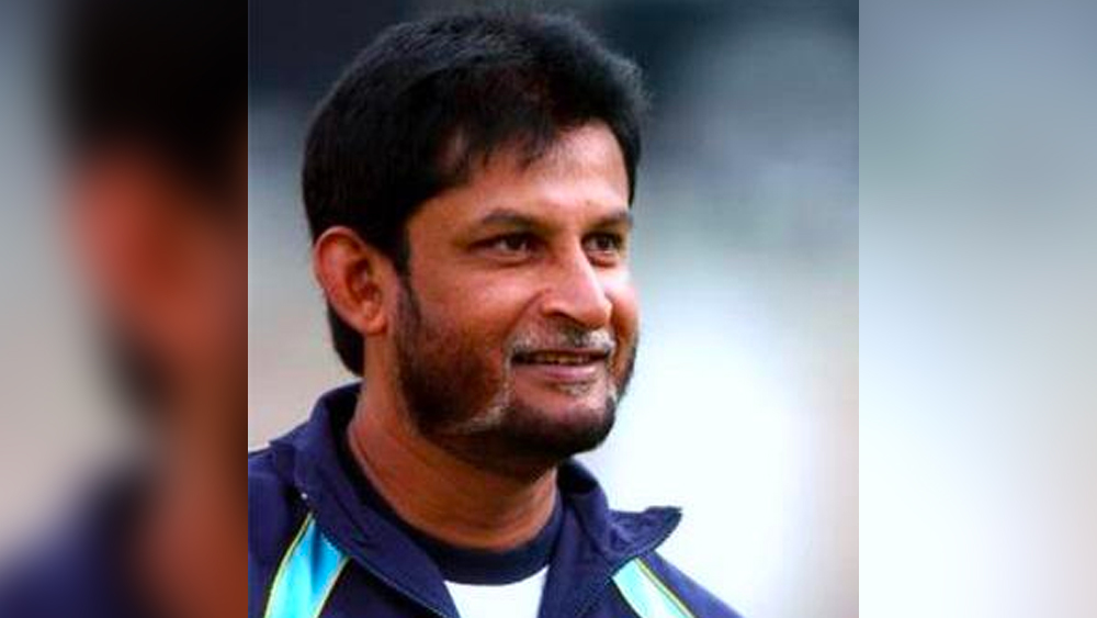 আত্মজীবনীর নাম সন্দীপ রেখেছেন ‘স্যান্ডি স্টর্ম’। তাঁর ছকভাঙা জীবনের সঙ্গে মিলিয়েই ঝোড়ো নামকরণ করেছেন জীবনের ইনিংসের।