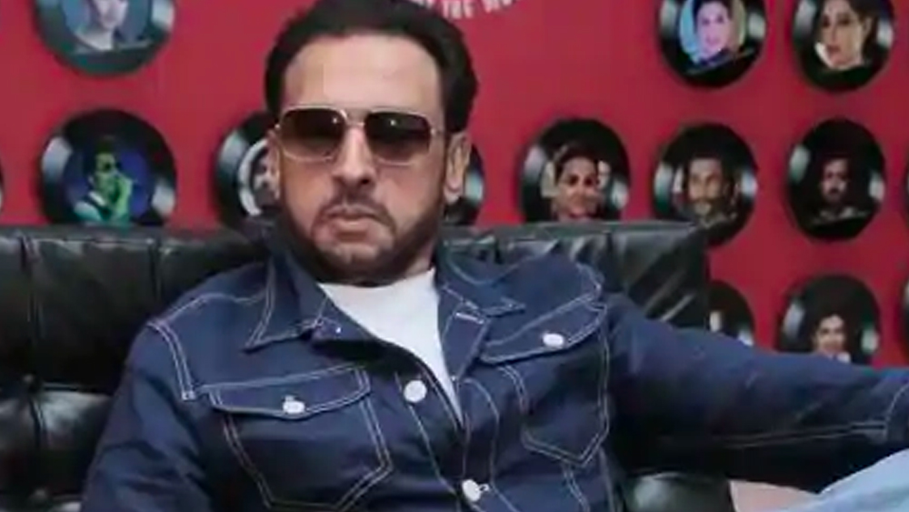 ২০০১ সালে দ্বিতীয় বিয়ে করেন গুলশন। সেই বিয়েও টেকেনি। এক বছরের মধ্যে ফের ডিভোর্স হয় তাঁদের। তার পর আর বিয়ে করেননি গুলশন।