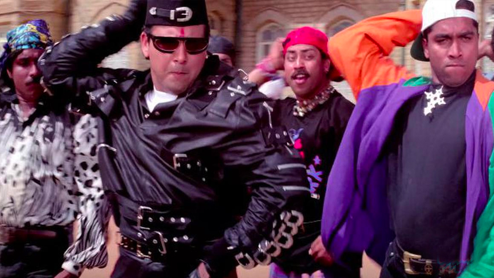 গোবিন্দকে দর্শকেরা এতটাই পছন্দ করতে শুরু করেন যে বিনোদনের জন্য ডিস্কো ডান্সার আর তাঁদের কাছে অবিকল্প রইলেন না।