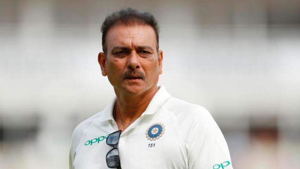 শাস্ত্রীর বিতর্কিত দাম্পত্য বার বার শিরানোমে এসেছে। বেশ কিছু সংবাদ মাধ্যমে এও প্রকাশিত হয়েছে যে রবি এবং তাঁর স্ত্রী ঋতু আলাদা থাকছেন। পরে তাঁদের ডিভোর্স নিয়েও গুঞ্জন শোনা গিয়েছিল।