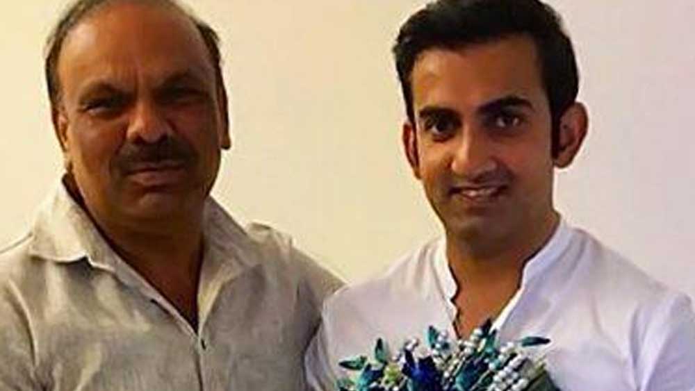 সঞ্জয় ভরদ্বাজ এবং রাজু টন্ডনের কাছে প্রাথমিক প্রশিক্ষণের পরে গম্ভীর বেঙ্গালুরুর ন্যাশনাল ক্রিকেট অ্যাকাডেমিতেও প্রশিক্ষণ নেন। জাতীয় দলে অভিষেক ২০০৩ সালে। সে বছর প্রথম ওয়ানে ডে খেলেন বাংলাদেশের বিপরীতে। টেস্ট দলে সুযোগ পান পরের বছরই। প্রথম ম্যাচে প্রতিপক্ষ ছিল অস্ট্রেলিয়া।