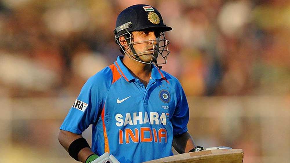 সেই সিরিজে নিজেকে উজাড় করে দিয়েছিলেন তিনি। ফলও পেয়েছিলেন। ধীরে ধীরে দলে নিজের জায়গা পোক্ত করেন তিনি। তবে এর পরেও মাঝে মাঝেই বাদ পড়েছেন চোট বা খারাপ ফর্মের জন্য।