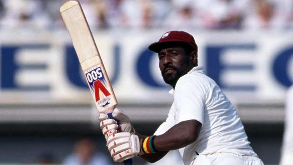 ভিভের টেস্ট অভিষেক ভারতের বিরুদ্ধে। ১৯৭৪ সালে ২২-২৭ নভেম্বর বেঙ্গালুরুতে এই টেস্ট হয়। এই সিরিজে অভিষেক নিয়েই ওই টুইট করেন তিনি।