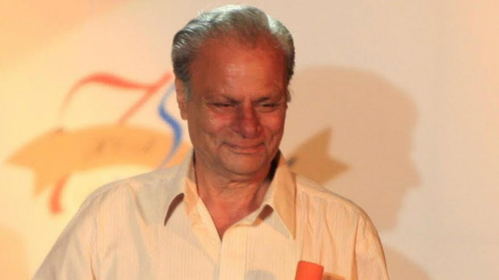 এই টেস্টে ভিভ ছাড়াও আরও দু’জনের অভিষেক হয়েছিল। প্রথম জন গর্ডন গ্রিনিজ। দ্বিতীয় জন ভারতীয় ক্রিকেটার, হৃষীকেশ কানিতকরের বাবা হেমন্ত কানিতকর।