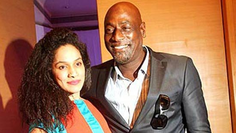 ১৯৮৯ সালে জন্ম ভিভ ও নীনার একমাত্র মেয়ে মাসাবার। ‘সিঙ্গল মাদার’ নীনা একাই বাবা ও মায়ের ভূমিকা পালন করে মেয়েকে বড় করেন। ভিভের সঙ্গেও মাসাবার সম্পর্ক ভাল। বিবাহিত জীবনে আরও দু’টি মেয়ে আছে ভিভের। তাঁরা হলেন মাতারা এবং মালি।