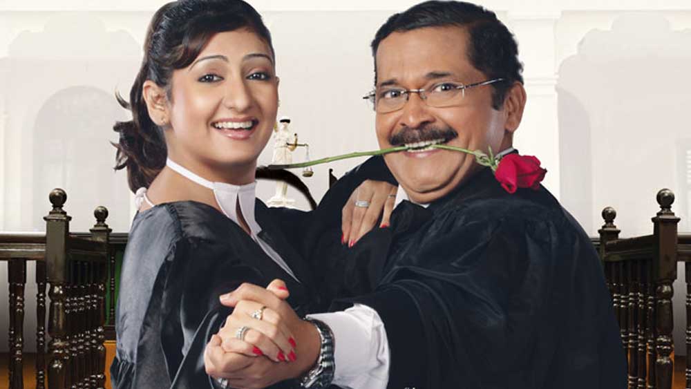 দীর্ঘ কেরিয়ারে ‘বীরাসত’, ‘সঞ্জীবনী’, ‘কুসুম’, ‘দেবী’, ‘সন্তোষী মা’ এবং ‘তন্ত্র’-র মতো জনপ্রিয়তার প্রথম সারিতে থাকা ধারাবাহিকে অভিনয় করেছেন তিনি। পাশাপাশি, সুযোগ পেয়েছেন সিনেমাতেও।  ‘পহেচান’, ‘এক থা টাইগার’-সহ কিছু ছবিরও অংশ ছিলেন জুহি।