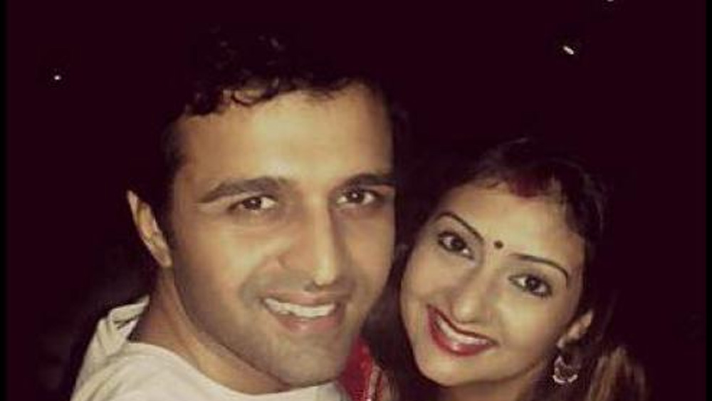 বিচ্ছেদ প্রসঙ্গে জুহি পরে জানান, সচিনের সঙ্গে প্রেমহীন দাম্পত্য বয়ে নিয়ে যাওয়া তাঁর পক্ষে সম্ভব হচ্ছিল না। বিয়ের ব্যর্থতার জন্য তাঁকেই দায়ী করেছিলেন সচিন। সেই অভিযোগও মানতে পারেননি জুহি।