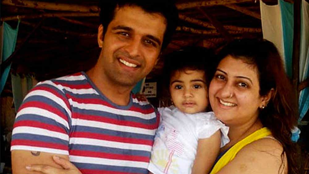 বিচ্ছেদের পরে মেয়ে সামাইরার দায়িত্ব পেয়েছেন জুহিই। তবে মেয়ের কথা ভেবে প্রাক্তন স্বামীর সঙ্গে বন্ধুত্বপূর্ণ সম্পর্ক বজায় রেখেছেন তিনি। সামাইরা যাতে তার বাবার স্নেহ থেকে বঞ্চিত না হয়, সেদিকে খেয়াল রাখেন সচিনও।