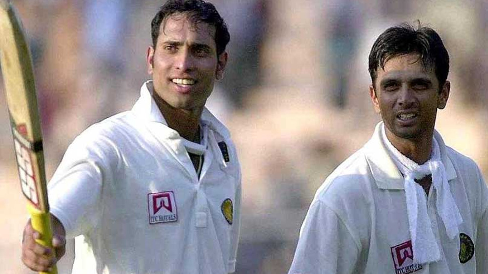 ৩ টেস্টের সিরিজের প্রথম ম্যাচে মুম্বইয়ে ১০ উইকেটে জয়ী হয়েছিল অস্ট্রেলিয়া। দ্বিতীয় টেস্টে ছিল ইডেনে। প্রথম ইনিংসে ২৭৪ রান পিছিয়ে থেকে ফলো অন করেছিল ভারত। ম্যাচের চতুর্থ দিনে ইতিহাস লিখেছিলেন লক্ষ্মণ এবং দ্রাবিড়। তাঁদের দুর্ভেদ্য প্রাচীর ভেদ করে সে দিন ভারতের একটা উইকেটও ফেলতে পারেনি স্টিভ ওয়ার বাহিনী।