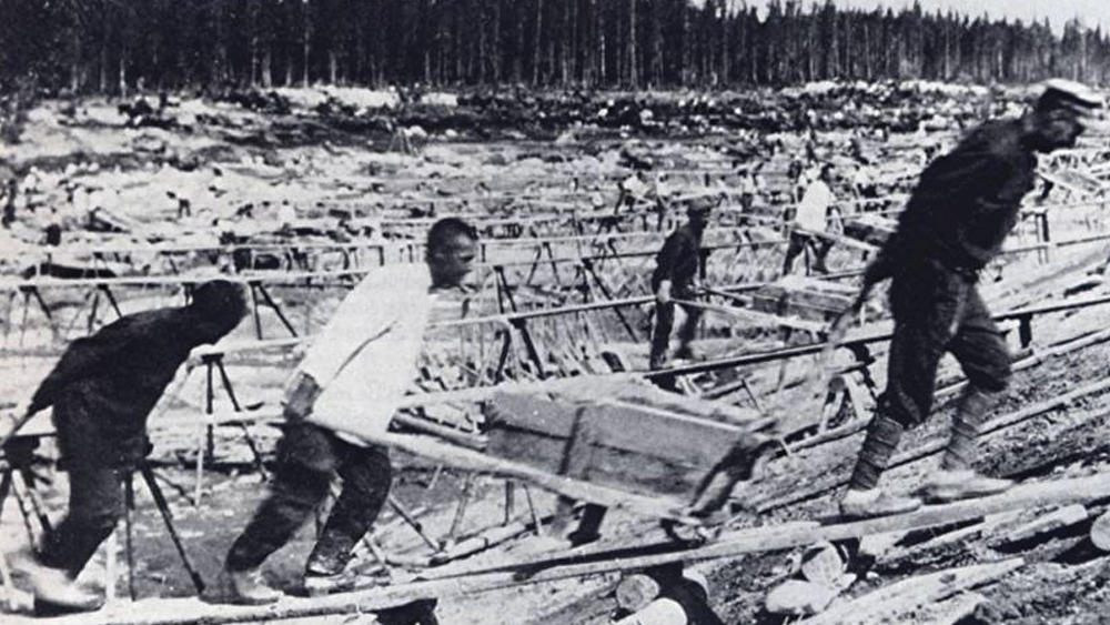 গুলাগের স্মৃতি ধরা রয়েছে আলেকজান্ডার সলঝেনিৎসিনের মতো সাহিত্যিকের রচনাতেও। সুতরাং গুলাগের ভয়াবহতাকে উড়িয়ে দেওয়া যায় না।