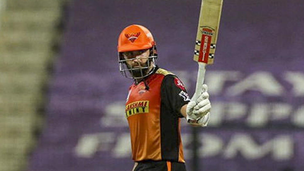 কেন উইলিয়ামসন: সানরাইজার্স হায়দরাবাদের এই ব্যাটসম্যান সব সময় থেকেছেন ডেভিড ওয়ার্নারের ছায়ায়। এ বারের আইপিএল-এ ১২ ম্যাচে ৩১৭ রান করা কিউই অধিনায়ককে অনেক সময়ই নিজের পছন্দের জায়গায় নামতে দেখা যায়নি।