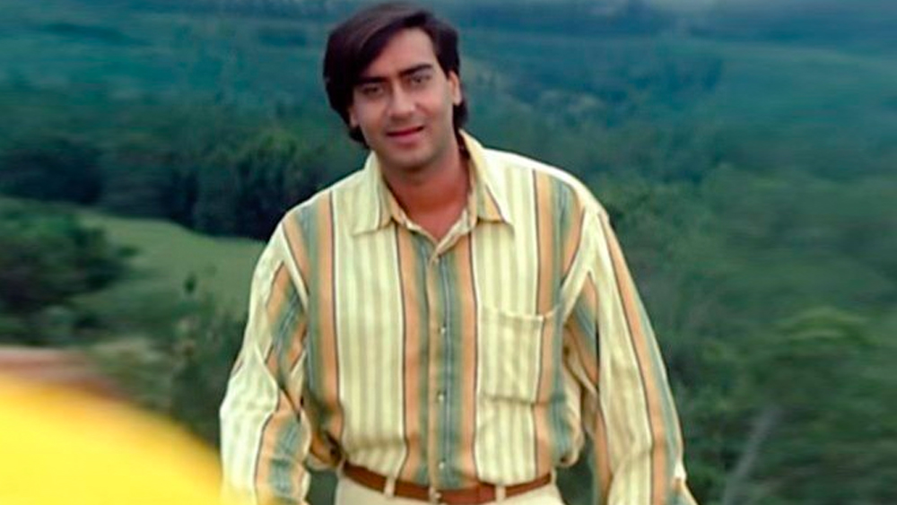 কিন্তু এই দু’টির মাঝে আরও একটি ছবিতে অভিনয় করার কথা ছিল অজয়ের। তার কাজ আটকে গিয়েছিল হবু নায়িকার রহস্যমৃত্যুতে।
(ছবি: সোশ্যাল মিডিয়া)