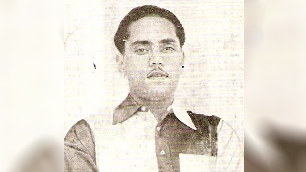 ২৮ মে, ১৯২৫ সালে কলকাতা লিগে প্রথম বার মুখোমুখি হয় দুই প্রধান। নেপাল চক্রবর্তীর গোলে সেই ম্যাচ জিতে নেয় ইস্টবেঙ্গল।