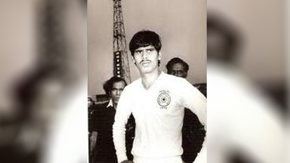 ২৪ জুলাই, ১৯৭৬। ডার্বির ইতিহাসে নাম তুলে নেন মোহনবাগানের মহম্মদ আকবর। উলগানাথনের ক্রস থেকে মাত্র ১৬ সেকেন্ডে গোল করেছিলেন তিনি। ডার্বির ইতিহাসে এটাই এখনও পর্যন্ত দ্রুততম গোল। কলকাতা লিগের সেই ম্যাচ মোহনবাগান জেতে ১-০ গোলে।