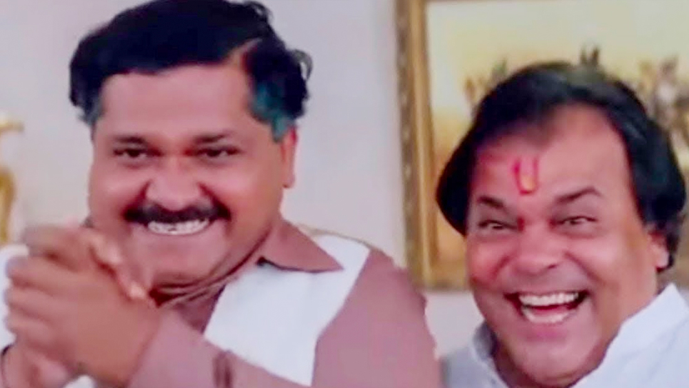 প্রতি বারই দর্শকাসন থেকে উড়ে আসত প্রশংসা। আর সেই প্রশংসাই তাঁর বলিউড যাত্রার রাস্তা গড়ে দিয়েছিল।