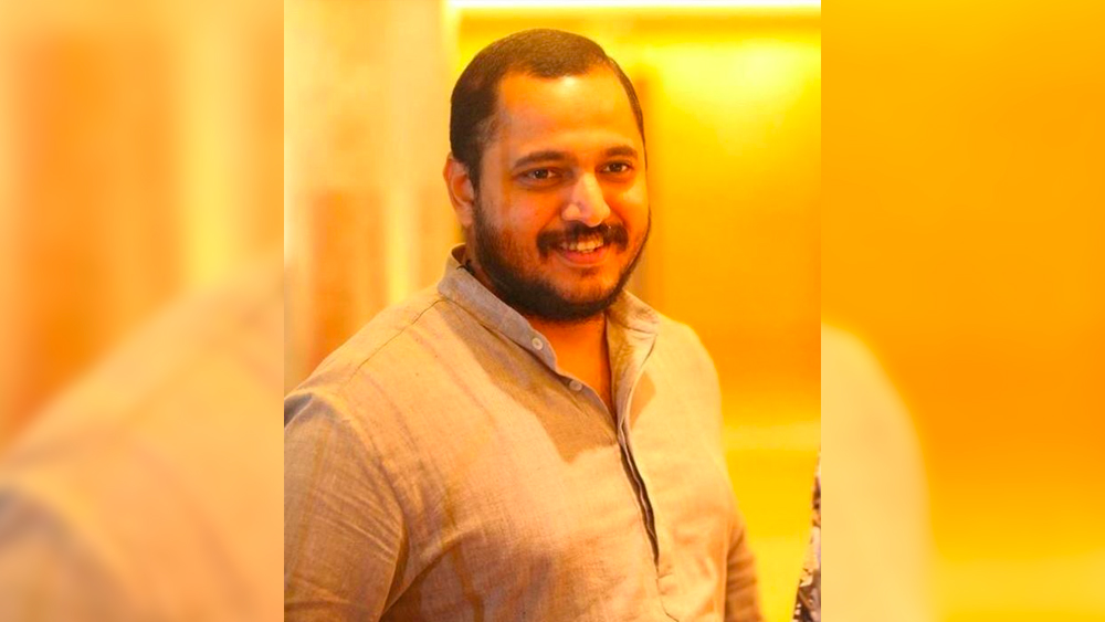 মল্লার পটেকরের বলিউডে পা রাখার কথা ছিল। প্রকাশ ঝা তাঁকে লঞ্চ করবেন, এ রকমই কথা হয়েছিল। কিন্তু শেষ অবধি নানা-র সঙ্গে প্রকাশের মনোমালিন্যের জেরে সেই সম্ভাবনা ভেস্তে যায়।