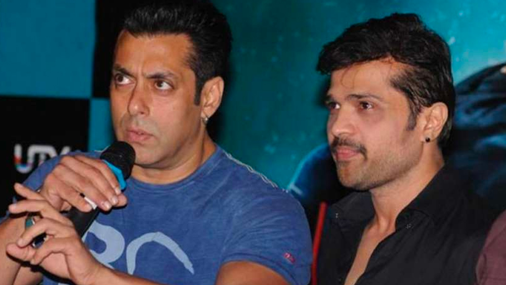 হিমেশ পুরো শোয়ে সবটাই মেনে নিচ্ছিলেন। গুরু সলমনের মুখের উপর প্রায় কিছুই বলেননি, হাসি মুখেই উত্তর দিচ্ছিলেন। এর পরই তাঁদের সম্পর্ক নিয়ে তুমুল চর্চা হয় মিডিয়ায়।