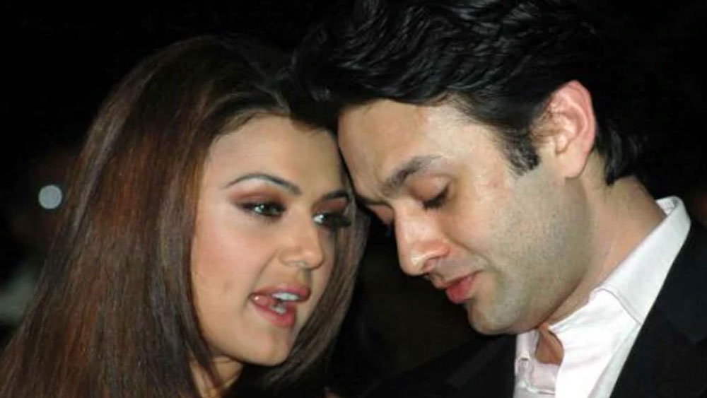 সে সময় এই হাই প্রোফাইল যুগলকে সব জায়গাতেই একসঙ্গে দেখা যেত। দু’জনে মিলে আইপিএলের টিম কিংস ইলেভেন পঞ্জাব কেনেন। এই সম্পর্ক নিয়ে এক সময় খুব সমালোচনায় পড়তে হয়েছিল প্রীতিকে।