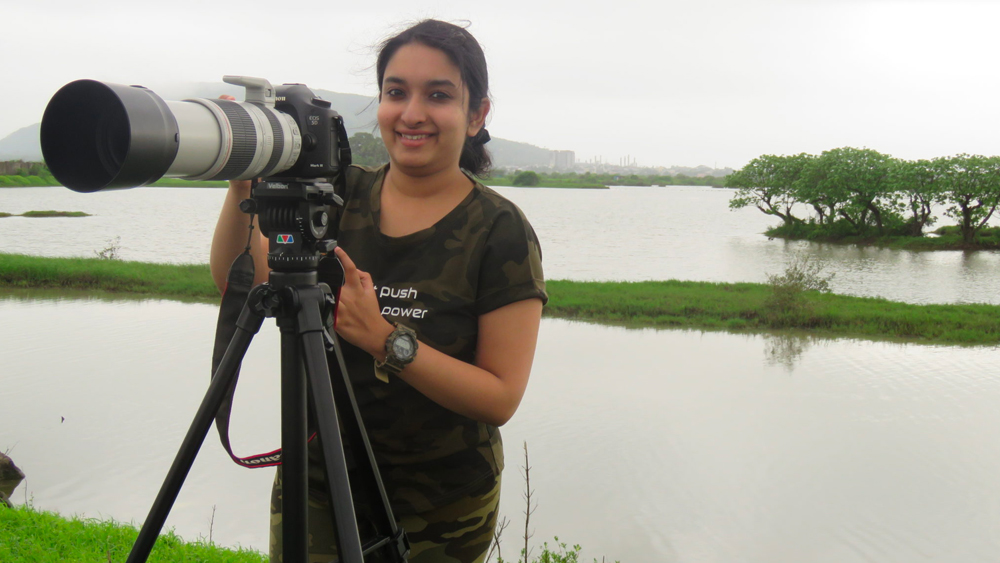 প্রতিযোগিতায় ‘ইনভার্টিব্রেট বিহেভিয়ার’ বিভাগে স্থান পেয়েছে ঐশ্বর্যার ছবি। জল, স্থল বা আকাশে অমেরুদণ্ডী ছোট প্রাণীদের ‘অন্যরকম বা অভিনব আচরণ’ হল এই বিভাগের বিষয়।