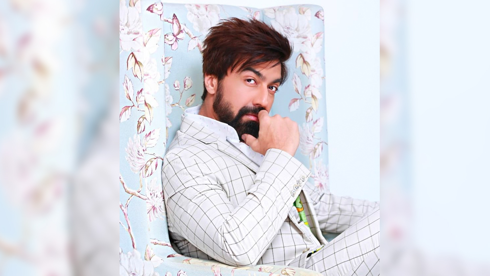 মধুর ব্যক্তিত্ব থাকার পরেও সুদর্শন আশিস বলিউডে নিজের জায়গা মজবুত করতে পারেননি। সুশান্ত সিংহ রাজপুতের মৃত্য পরবর্তী সময়ে আশিসও মুখ খুলেছেন হতাশা ও অবসাদ নিয়ে। তবে তাঁর অবসাদের কারণ পুরোটা কেরিয়ারকেন্দ্রিক ছিল না।