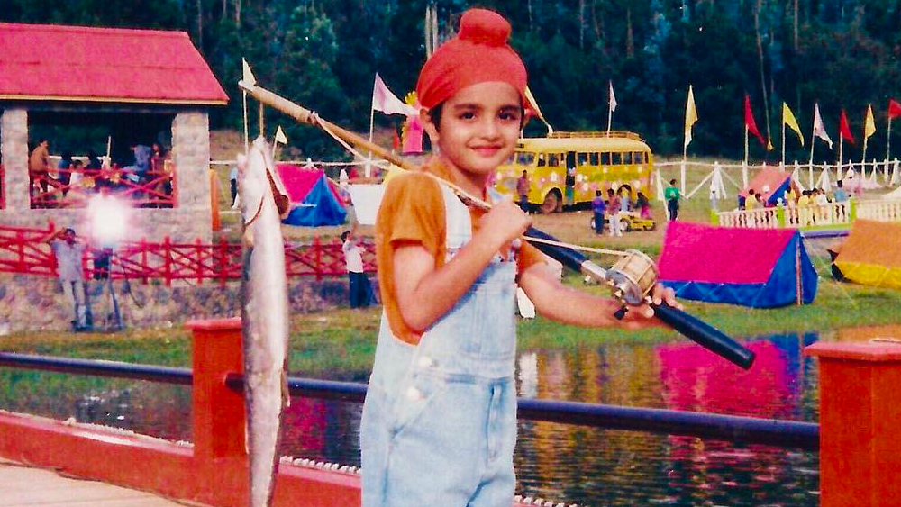 পরজানের আরও একটি গুণ রয়েছে। তিনি খুব ভাল পিয়ানো বাজান। ৭ বছর বয়স থেকে পিয়ানো শিখেছেন।