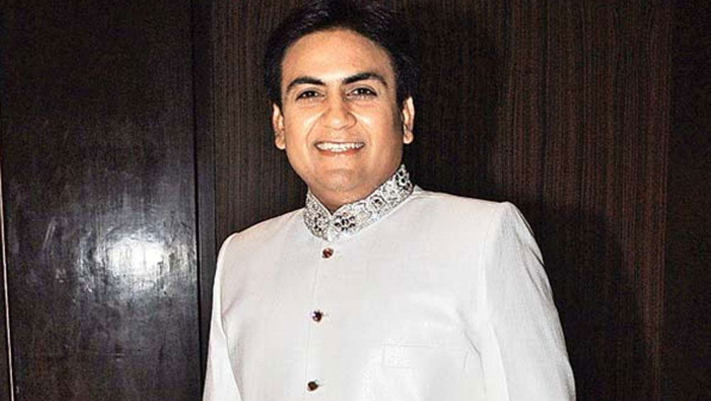 নাট্যকার তারক মেহতার ‘দুনিয়া নে উন্ধা চশমা’ নামের নাটক অবলম্বনে ২০০৮ সালে ‘তারক মেহতা কা উল্টা চশমা’ ধারাবাহিক সম্প্রচার হতে শুরু হয়।