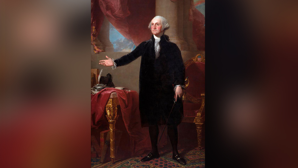 হোয়াইট হাউসের জন্য জমি পছন্দ করা থেকে ফরাসি স্থপতি পিয়ের লেফঁর তৈরি নকশা অনুমোদন, সবই করেছিলেন আমেরিকার প্রথম প্রেসিডেন্ট জর্জ ওয়াশিংটন। কিন্তু তিনি কোনও দিন এই ভবনে পা রাখতে পারেননি।