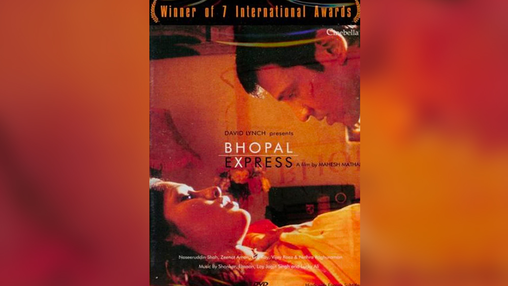 ১৯৯৯ সালে মহেশ মথাইয়ের ফিল্ম ‘ভোপাল এক্সপ্রেস’-এ সুযোগ পেয়ে যান বিজয়। নাসিরুদ্দিন তাঁর হয়ে সুপারিশ করেছিলেন পরিচালক মীরা নায়ারের কাছেও।