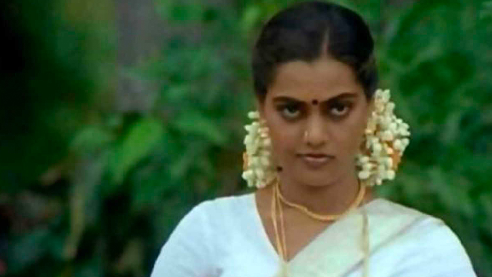 পর্দায় যতটাই বোল্ড এবং ডেসপারেট হিসাবে তুলে ধরা হত তাঁকে, বাস্তবে তিনি ছিলেন ঠিক উল্টো। অত্যন্ত দায়িত্বশীল, উচ্চাকাঙ্ক্ষী, নরম হৃদয়ের এবং শিশুসুলভ একজন মানুষ।