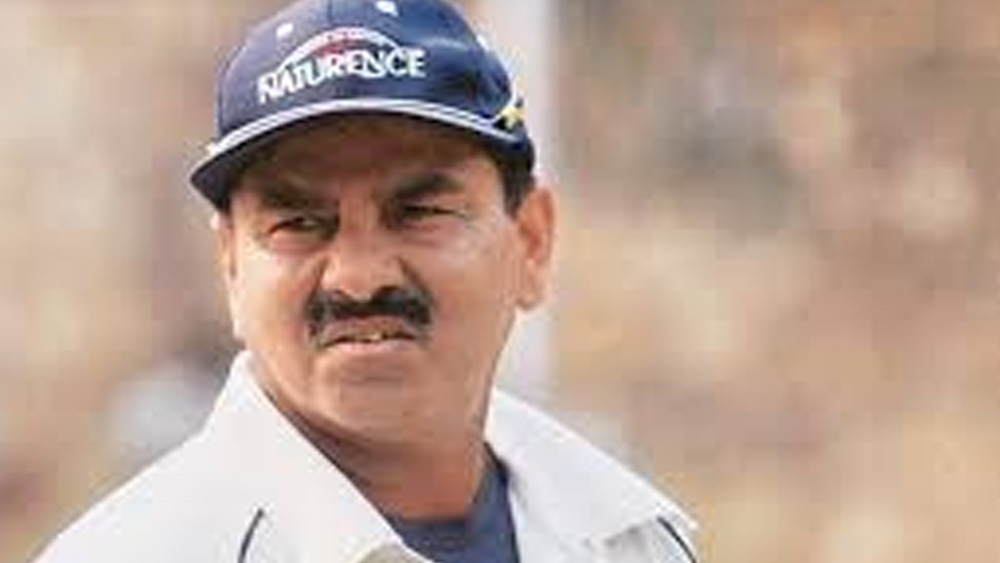 ১৯৯৬ বিশ্বকাপে শ্রীলঙ্কার বিরুদ্ধে ম্যাচ ছিল তাঁর কেরিয়ারের শেষ ওয়ান ডে। এরপর তিনি অবসর নিয়ে নেন। ক্রিকেট ছাড়ার পরে দিল্লি এবং রাজস্থান ক্রিকেট দলের প্রশিক্ষকের দায়িত্ব পালন করেছেন তিনি।