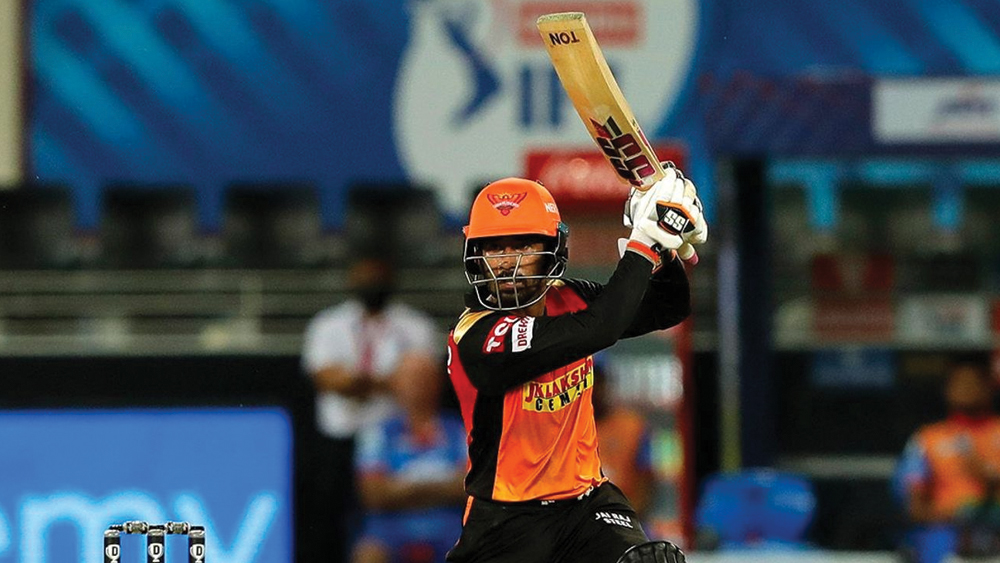 ঋদ্ধিমান সাহা: বাংলার এই উইকেটকিপার যে কতটা কার্যকরী তা ভালই দেখা গিয়েছে এ বারের আইপিএল-এ। উইকেটের পিছনে তাঁকে নিয়ে প্রশ্ন উঠতেই পারে না। ব্যাট হাতেও যে সাদা বলের ক্রিকেটে তিনি কার্যকরী তা-ও প্রমাণ করেছেন।