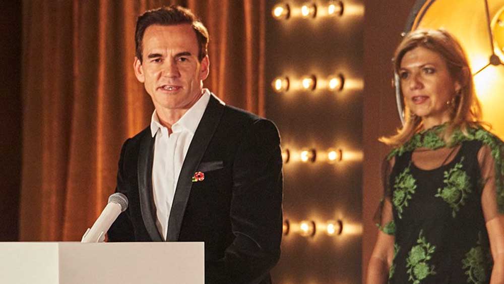 তাঁর সংস্থায় ৭৪ কর্মীই কোটিপতি। আর তাঁদের কোটিপতি করেছেন ম্যাথু নিজেই।